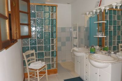 salle de bains des Chambres d'hôtes à vendre près de Troyes