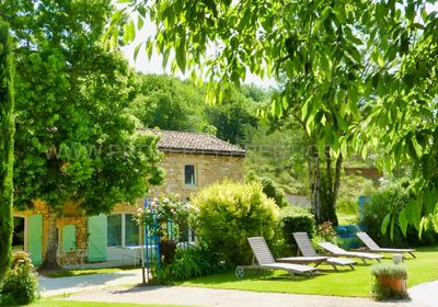 Jardin et piscine des Moulin et gîtes à vendre à Beaumontois en Perigord, Dordogne