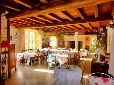 Salle à manger des Moulin et gîtes à vendre à Beaumontois en Perigord, Dordogne
