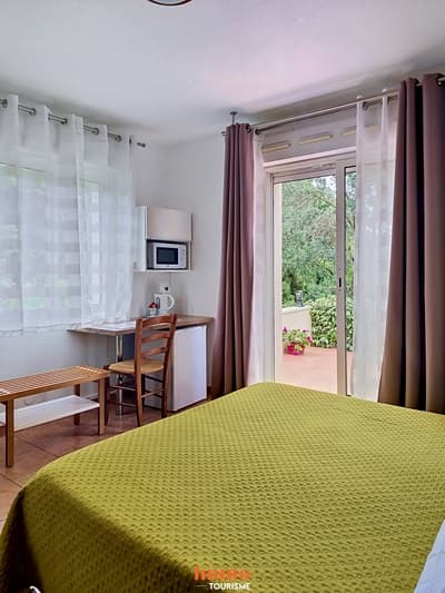 une des chambres des Gîtes et chambres d'hôtes à vendre près d'Agde dans l'Hérault
