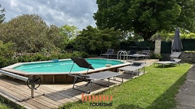 Piscine des Gîtes à vendre proche de Blaye, Gironde