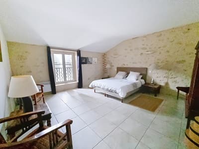 une des chambres Propriété avec gites à vendre en Entre-deux-mers, Gironde