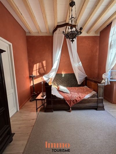 une des chambres des Gîtes et chambres d'hôtes à vendre près Bordeaux
