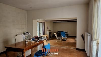 pièce à vivre de la Propriété avec gîtes à vendre près d'Amboise