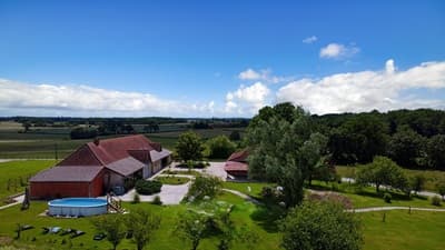 Chambres d'hôtes et gîte à vendre à Montpont-en-Bresse en Saône-et-Loire 