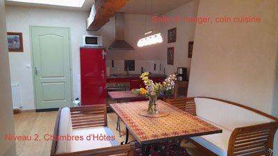 salle à manger des chambres d'hôtes à vendre près Rennes en Ille-et-Vilaine