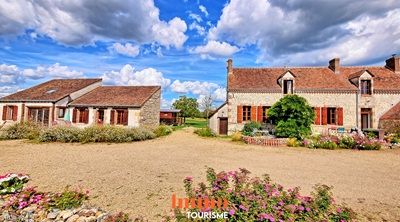 Chambres d’hôtes, gîte et roulotte à vendre à 5 km de Sully sur Loire