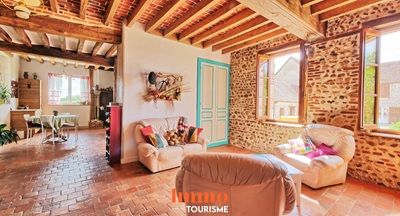 salon des Chambres d’hôtes, gîte et roulotte à vendre à 5 km de Sully sur Loire