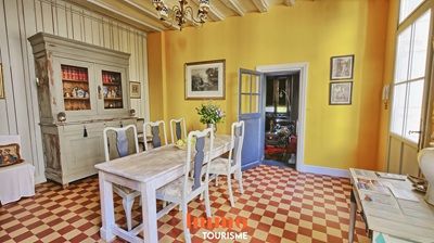 une des Chambres d'hôtes à vendre à Loches Indre-et-Loire