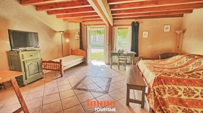 une des Chambres d'hôtes et gîtes à vendre près Sancerre dans le Cher
