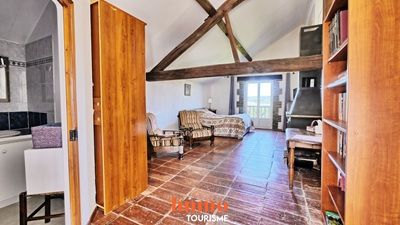 une des Chambres d'hôtes et gîtes à vendre près Sancerre dans le Cher