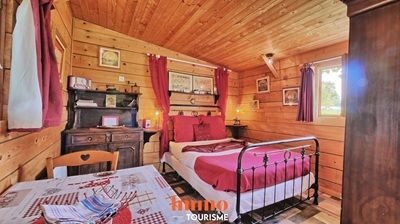 une des chambres des Gîtes insolites à vendre en Touraine