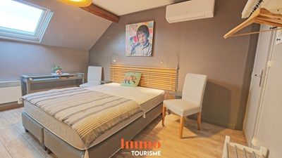 une des Chambres d'hôtes à vendre près Sancerre dans le Cher