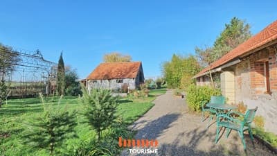 une des maisons de la Propriété avec gîte de groupe à vendre près Sully-sur-Loire Loiret