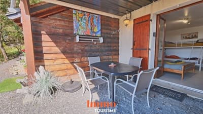 terrasse des Chambres d'hôtes à vendre près de Loche en Indre-et-Loire