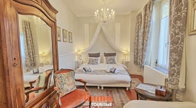 une des Chambres d'hôtes à vendre à Amboise en Indre-et-Loire