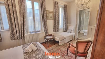 une des Chambres d'hôtes à vendre à Amboise en Indre-et-Loire