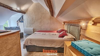 une des chambres d'hôtes de la Maison d’hôtes avec Spa privatifs à vendre entre Beauval et Valençay