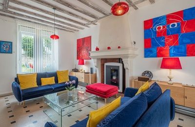salon des Chambre d’hôtes et gites à vendre à Cravant-les-Côteaux en Indre et Loire