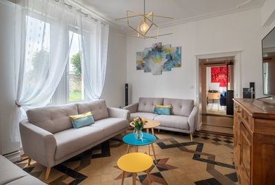 un des salons des Chambre d’hôtes et gites à vendre à Cravant-les-Côteaux en Indre et Loire