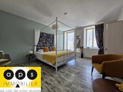 une des Chambres d’hôtes à vendre 5 km Arbois Jura