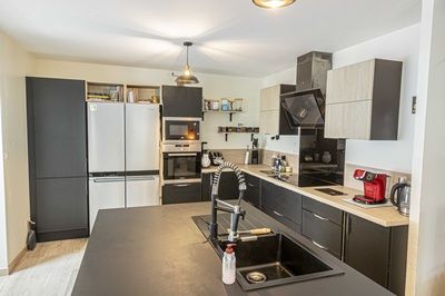 cuisine des Chambres d'hôtes à vendre à Bagneaux-sur-Loing en Seine-et-Marne