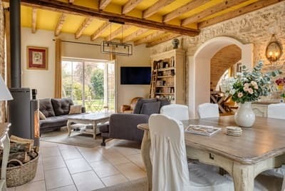 salle à manger des Gîte et chambres d'hôtes à vendre dans le Parc naturel du Vexin, Yvelines