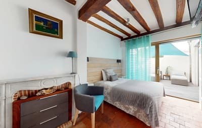 une des Chambres d'hôtes à vendre à Colombes dans les Hauts-de-Seine