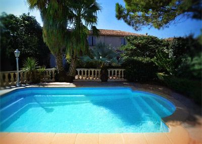 piscine des Chambres d'hôtes et gîte à vendre à Argeliers dans l'Aude 