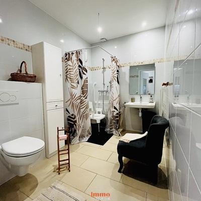 Chambre de la Propriété avec gîtes à vendre à Cabestany Pyrénées-Orientales