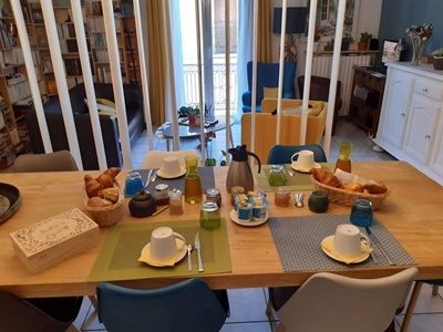 petit déjeuner des Chambres dhôtes à vendre à Servian Hérault