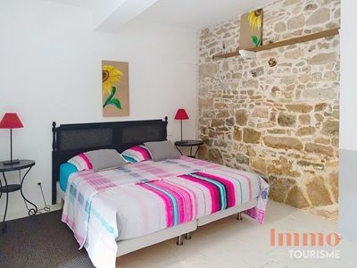 une des Chambres d’hôtes à vendre à Lézignan-Corbières Aude