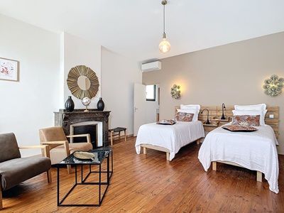 une des Chambres d'hôtes et appartements à vendre à Lézignan Corbières, Aude