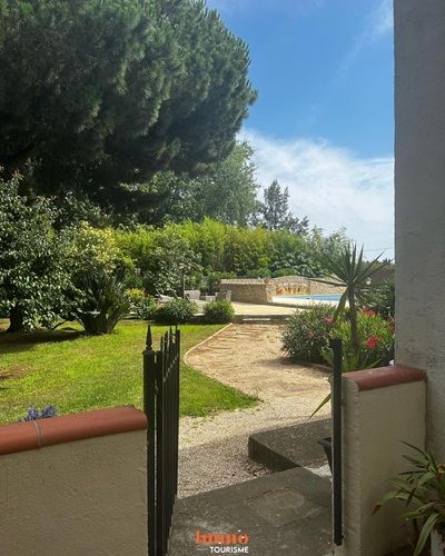 Propriété avec gîtes à vendre près Perpignan