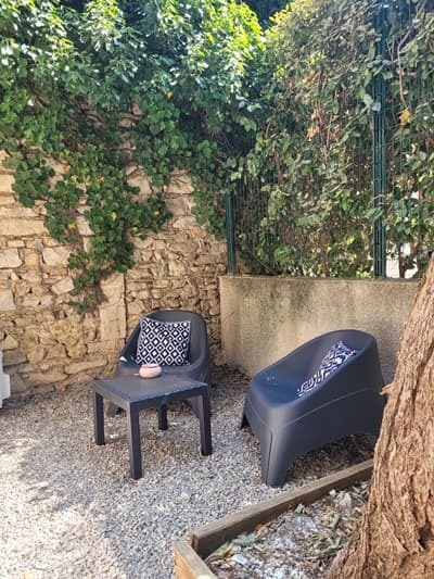 cour des Chambres d'hôtes à vendre à Nîmes dans le Gard