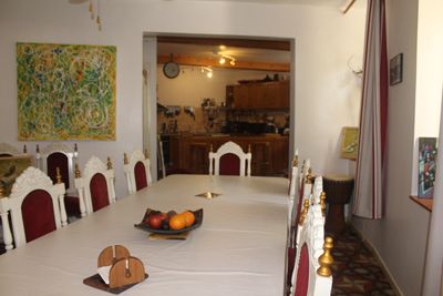 Salle à manger des Chambres d'hôtes et gîte à vendre à Rennes les Bains dans l'Aude