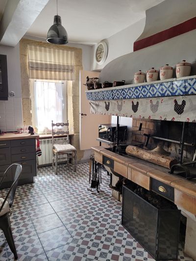 cuisine de la Maison de Maître avec chambres d'hôtes à vendre proche Canal du Midi et de Capestang