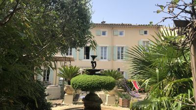 Terrasse des Chambres d'hôtes à vendre à St-Marcel-sur-Aude près Canal du Midi