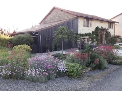 Propriété avec gîte à vendre à Saint-Auvent en Haute-Vienne