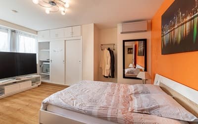 une des Chambres d'hôtes à vendre en hyper-centre de Nancy