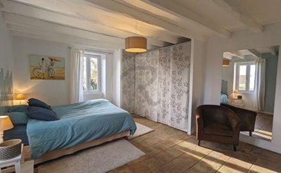 une des Chambres d'hôtes à vendre à Cadalen dans le Tarn
