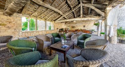 salon des Chambres d'hôtes et gîtes à vendre à Donnazac dans le Tarn