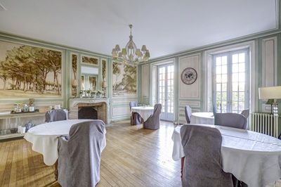 salle à manger des Chambres d'hôtes à vendre à Mazamet dans le Tarn