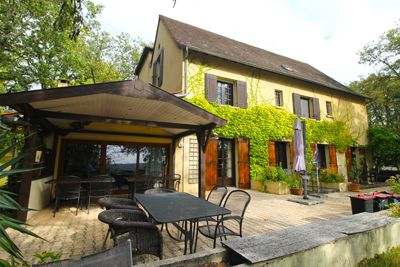 Maison avec Chambres d'hôtes à vendre proche de Gourdon dans le Lot