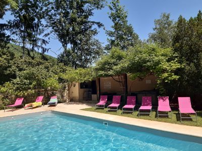 Piscine de la Propriété avec Gîtes et chambres d’hôtes à vendre au pied des Pyrénées ariégeoises