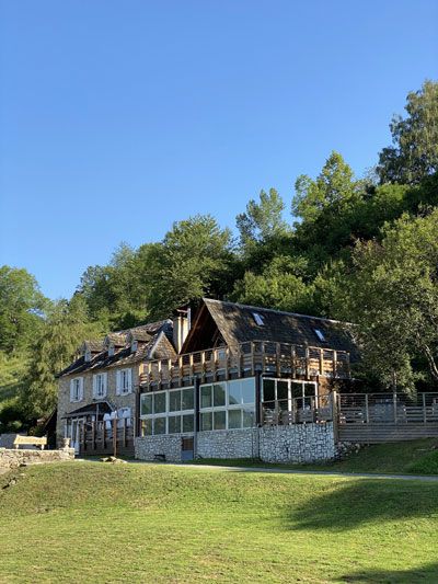 Chalet en bois avec Chambres d'hôtes, gîte, insolite et séminaires à vendre à Boutx en Haute-Garonne