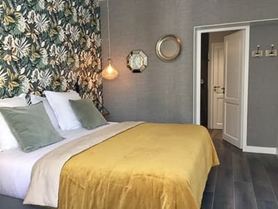une des Chambres d'hôtes à vendre à St-Pair-sur-Mer dans la Manche