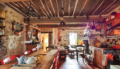 salle à manger des Gîtes à vendre à Bauduen dans le Var