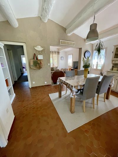 salle à manger de la Propriété avec gîtes à vendre 