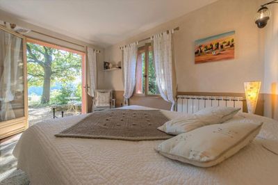 une des Chambres d'hôtes à vendre à Puyvert en Vaucluse